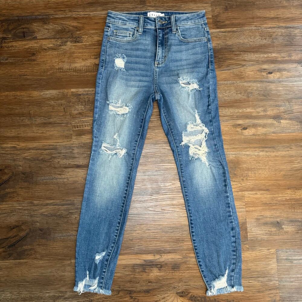 Cello Jeans High Rise ankle Skinny Medium Wash Size 3 distressed Raw Hem STRETCH - Picture 2 of 14